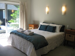 Accommodation Cambridge NZ / Lake Karapiro BnB | Karapiro Willows B&B